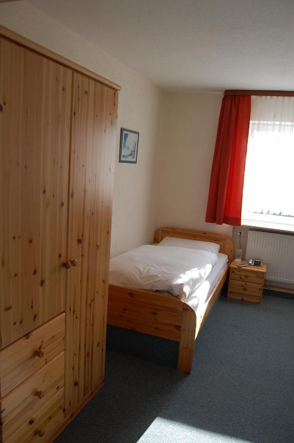 Hotel Gruener Baum Bretzenheim Экстерьер фото