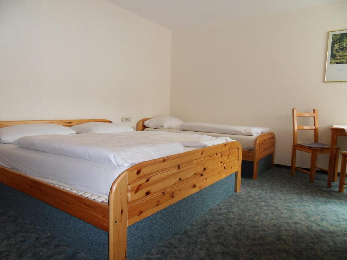 Hotel Gruener Baum Bretzenheim Экстерьер фото