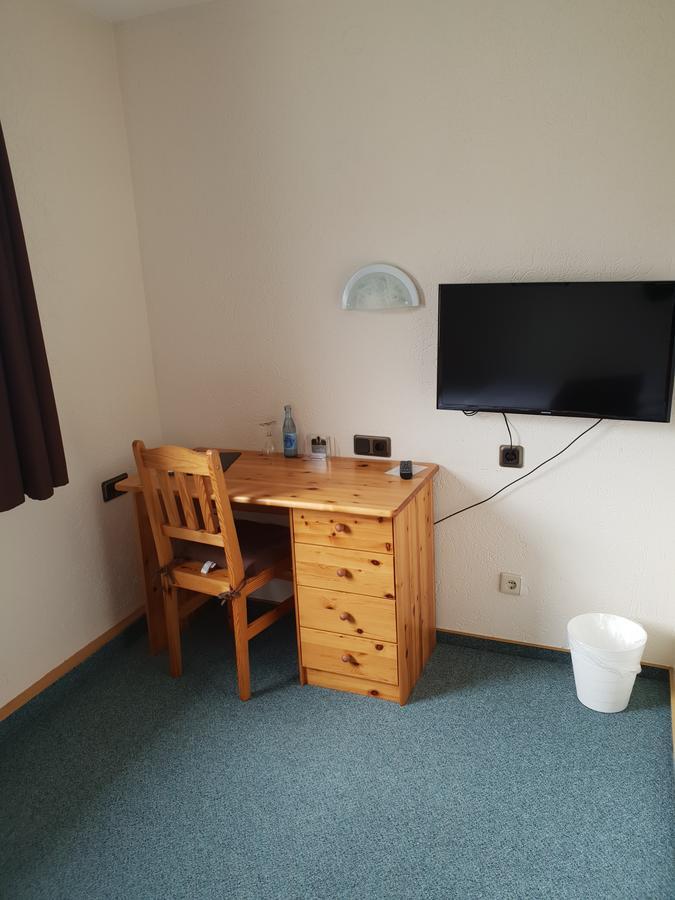Hotel Gruener Baum Bretzenheim Экстерьер фото